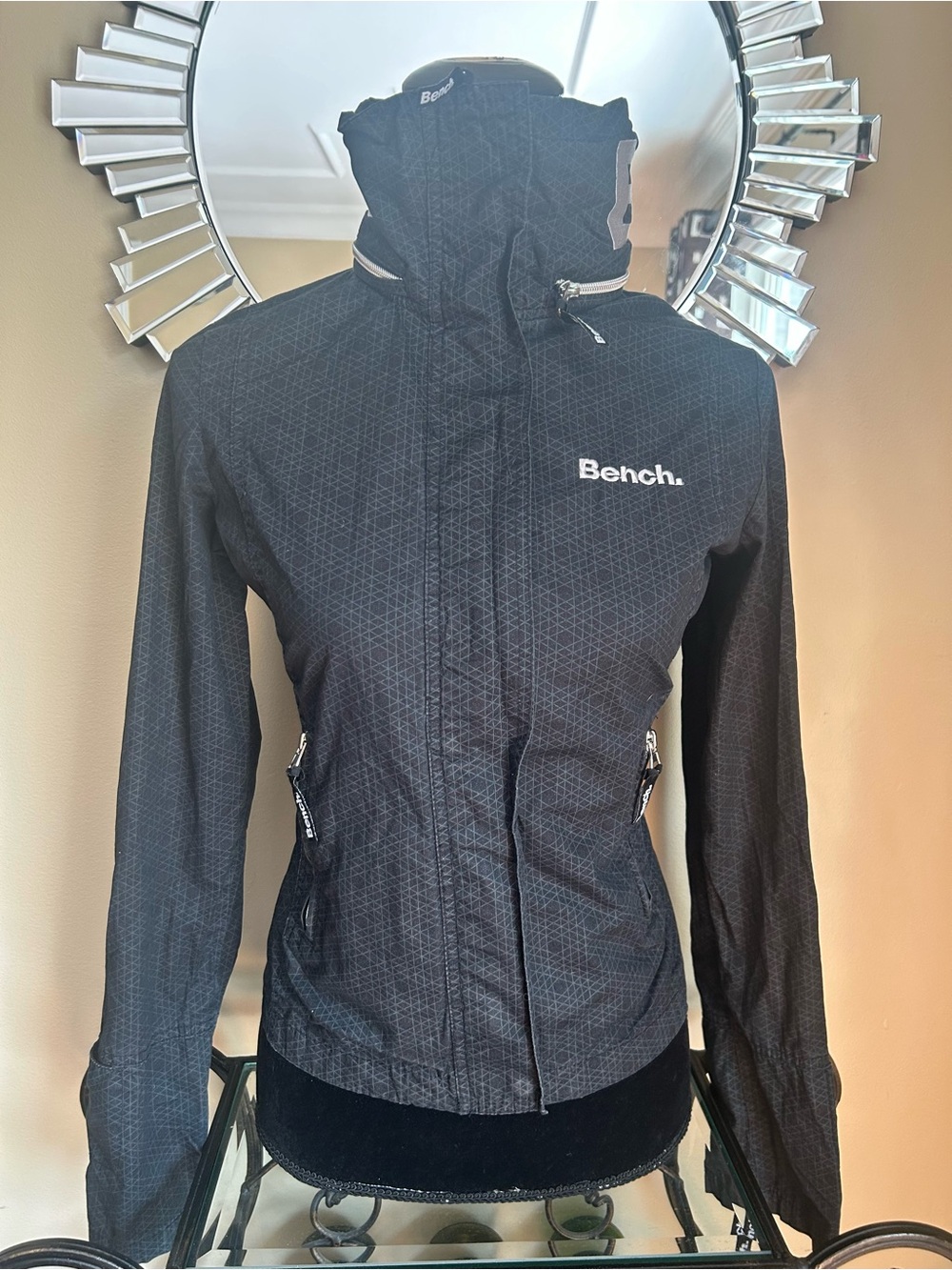 Bench y2K Women's Black Hooded Jacket  with Subtle Geometric Print